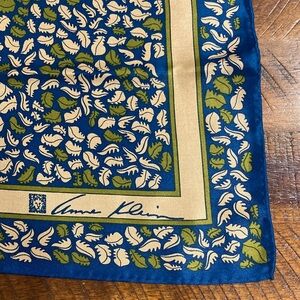 vtg Anne Klein 21” square scarf
